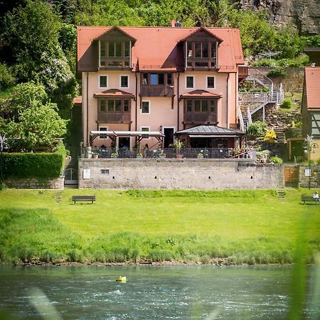 Ferienwohnungen Alte Destillerie Ратен Екстериор снимка